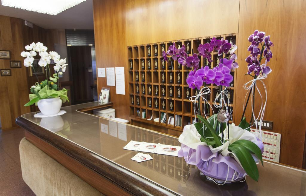 Hotel Rossini Tabiano Terme Luaran gambar
