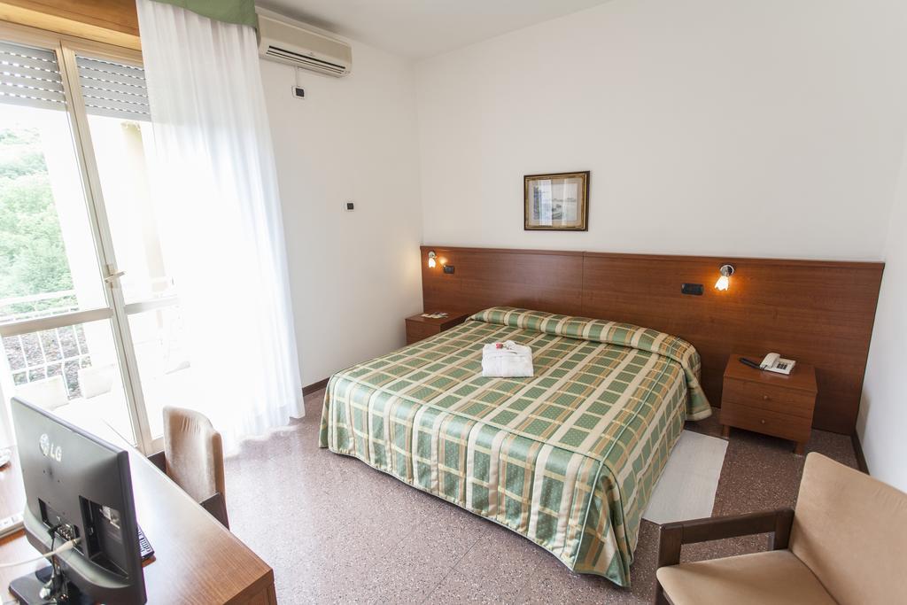 Hotel Rossini Tabiano Terme Luaran gambar