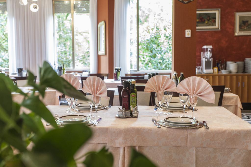 Hotel Rossini Tabiano Terme Luaran gambar