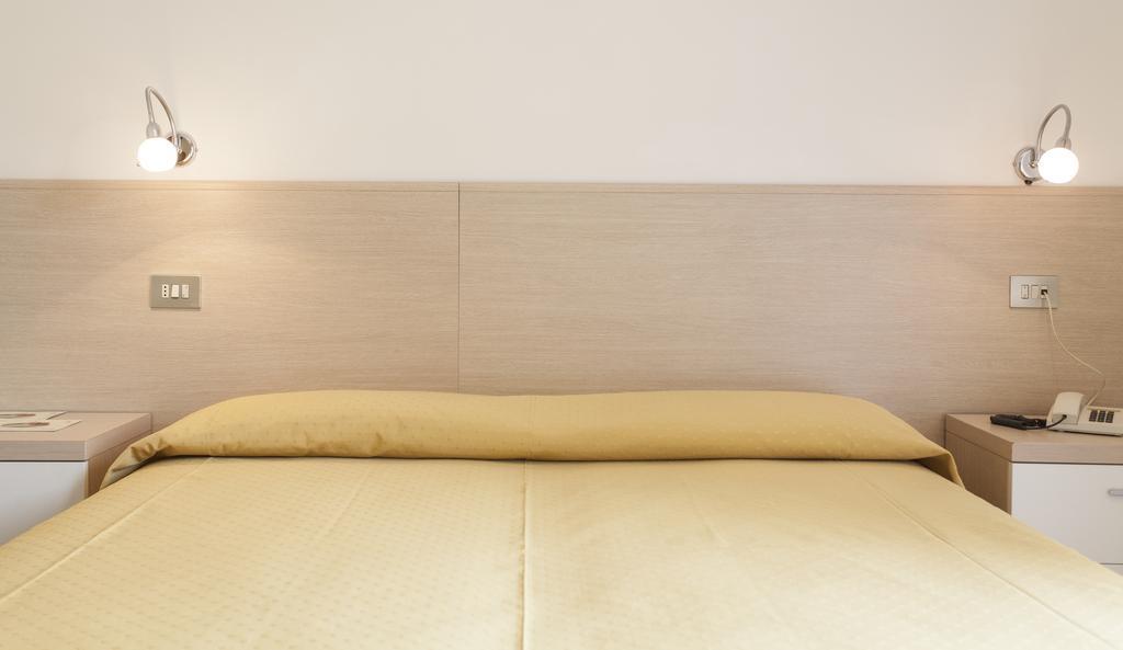 Hotel Rossini Tabiano Terme Luaran gambar
