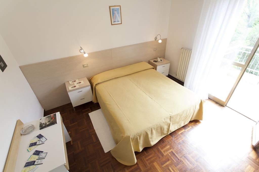 Hotel Rossini Tabiano Terme Luaran gambar