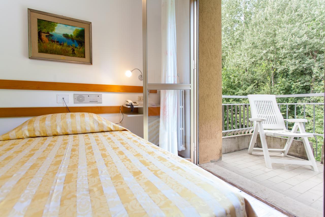 Hotel Rossini Tabiano Terme Luaran gambar