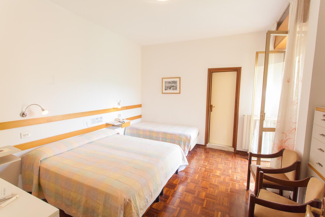 Hotel Rossini Tabiano Terme Luaran gambar